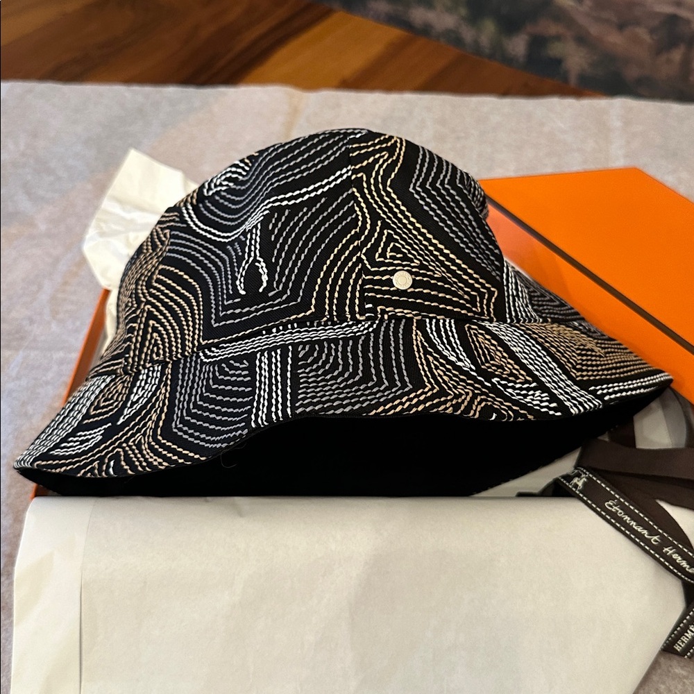 Authentic Hermes Patterned Bucket Hat - Picture 6 of 12